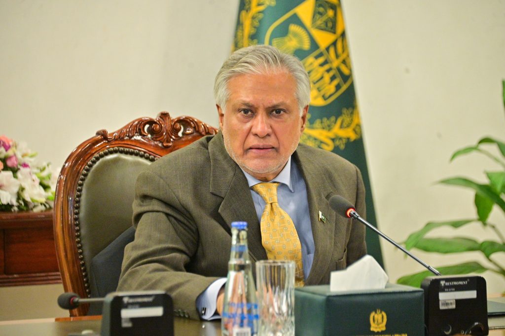 نائب وزیرِ اعظم اسحاق ڈار کی زیر صدارت کفایت شعاری کمیٹی اجلاس، اہم فیصلوں کی منظوری