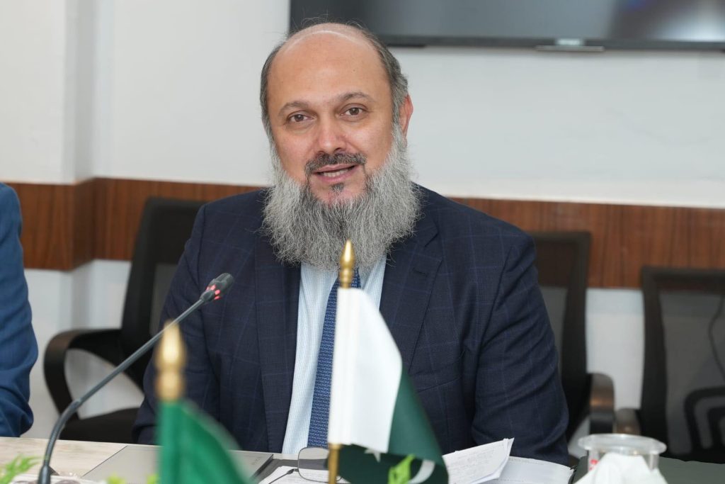 وفاقی وزیر تجارت جام کمال خان سے سپیک ریفائنری پرائیویٹ لمیٹڈ کے وفدکی ملاقات