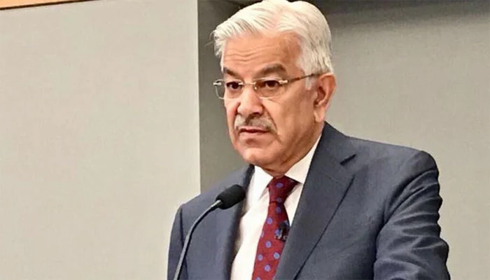 قانون سے ماوراء ریاست مخالف ایجنڈا نافذ کرنے والوں سے پوری قوت کے ساتھ نمٹا جائے گا،وزیر دفاع خواجہ محمد آصف