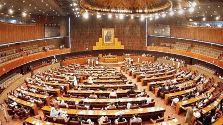 مالی سال 2026-27: وفاقی مجموعی فنڈ سے لازمی اخراجات کی تفصیلات قومی اسمبلی میں پیش، قرضوں کی ادائیگی کیلئے 25 ہزار 992ارب روپے مختص