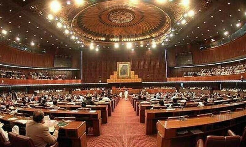 ریلوے حادثات کے ذمہ داروں کے خلاف تادیبی کارروائی شروع،قائمہ کمیٹی نے تجاوزات پر رپورٹ طلب کر لی
