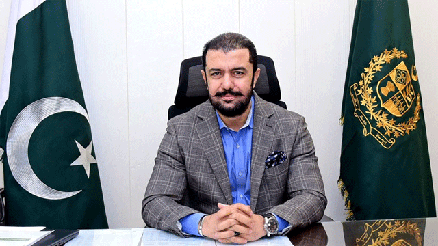 پاکستان نے تاریخ میں پہلی بار وقت سے پہلے 4700 ارب روپے سے زائد قرض واپس کر دیا ، خرم شہزاد