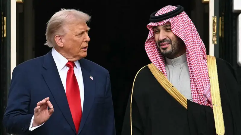 ’دوسری عالمی جنگ جیسے حملوں‘ کی دھمکی اور محمد بن سلمان کی ’تشویش‘: امریکی صدر نے ایک بار پھر ایران پر حملے ’مؤخر‘ کر دیے