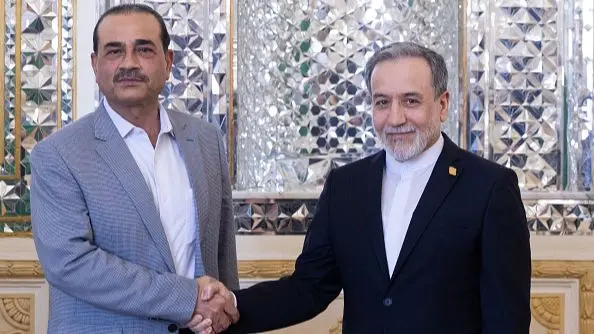 ایران امریکی ’مہم جوئی‘ کا منھ توڑ جواب دے گا، عراقچی کی فیلڈ مارشل عاصم منیر اور ترک وزیر خارجہ سے گفتگو میں پیغام