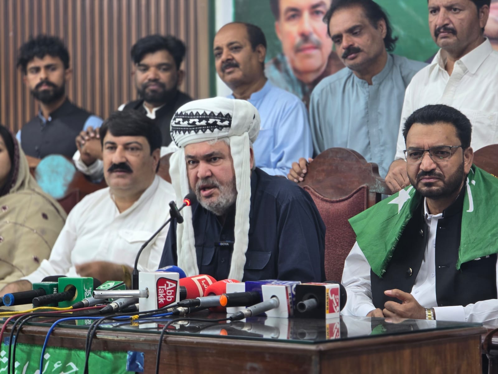خلیل جارج کی (ن) لیگ میں شمولیت، تمام پاکستانی ملکر وطن کو ترقی کی راہ گامزن ہے، معاہدہ مکہ اہمیت کا حامل ہے، جمال شاہ کاکڑ