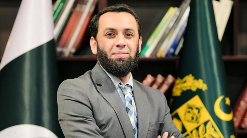 سپریم کورٹ کے فیصلے کی روشنی میں بانی پی ٹی آئی کا ہسپتال میں طبی معائنہ، صحت مند قرار، اڈیالہ جیل واپس منتقل کر دیا گیا، عطاء اللہ تارڑ