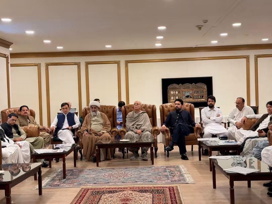اپوزیشن کی مشترکہ پارلیمانی پارٹی اجلاس،27 ستمبر کو بھرپور احتجاج کیلئے مہم جوئی تیز کرنے و حکومت کی جانب ڈرامہ رچانے کی مذمت