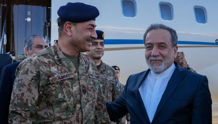ایران امریکا دیرپا جنگ بندی کیلئے پاکستان کی کوششیں جاری، فیلڈ مارشل کل ایران کا دورہ کریں گے