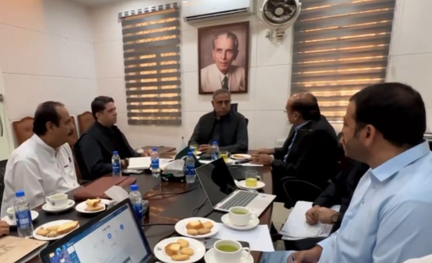 صوبائی وزیر مواصلات وتعمیرات میر سلیم کھوسہ کی زیرصدارت وفاقی ترقیاتی منصوبوں سے متعلق اجلاس