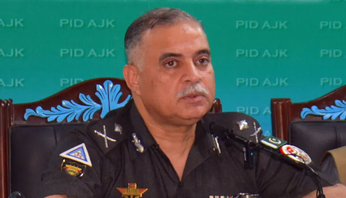 کالعدم ایکشن کمیٹی نے اربوں روپے سے بنی سڑکیں کھوددیں، سیاحت اور تعلیم تباہ کردی: آئی جی آزادکشمیر