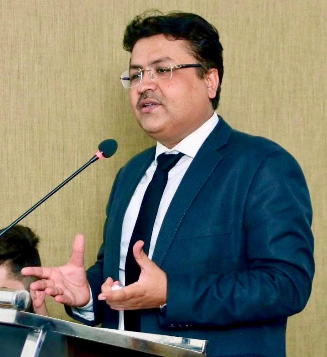 سیکیورٹی کے نام پر آئے روز سڑکوں کی بندش ناقابل قبول،  شہریوں کو اجتماعی سزا نہ دی جائے۔ قاسم گاجی زئی ایڈووکیٹ