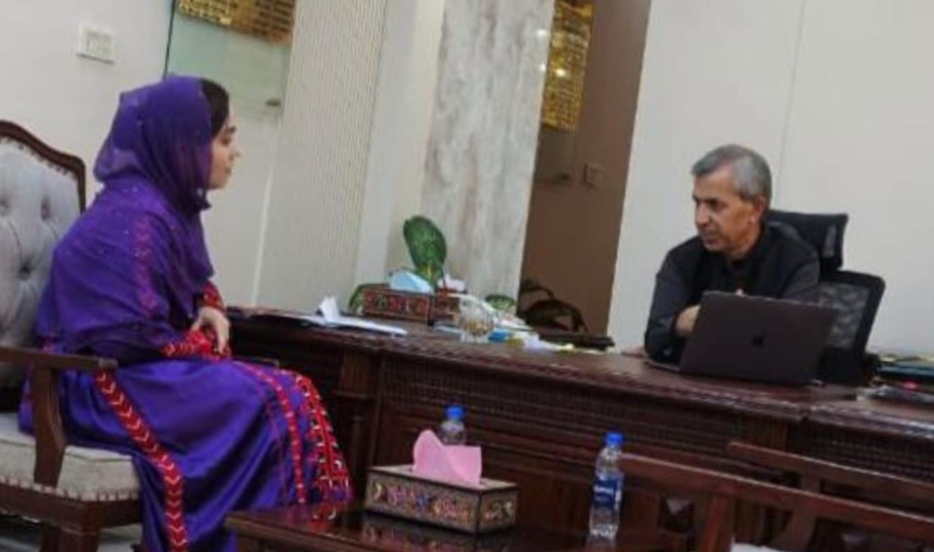رکن بلوچستان اسمبلی کلثوم نیاز بلوچ کی سیکرٹری تعلیم لعل جان جعفر سے ملاقات