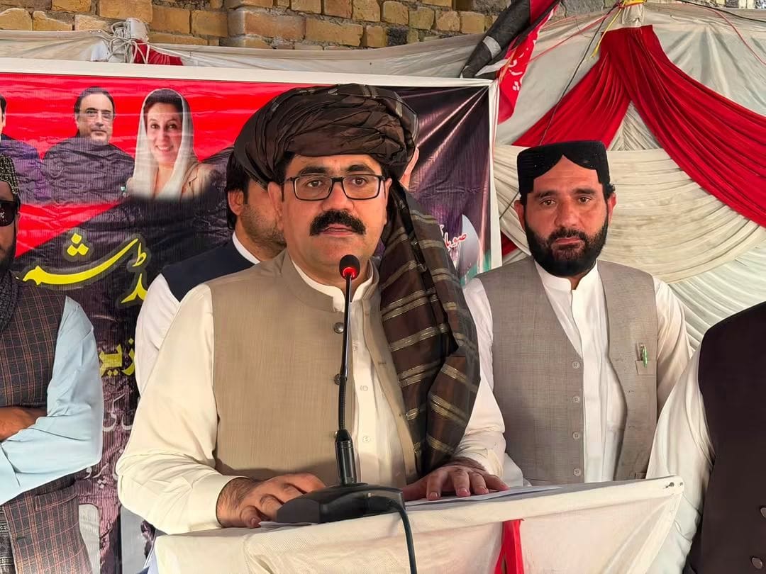پیپلزپارٹی کی سیاست کا محور عوامی خدمت،عوام کھوکھلے نعروں کی بجائے حقیقی تبدیلی کے طلب گار ہیں: بخت محمد کاکڑ کا شمولیتی پروگرام سے خطاب