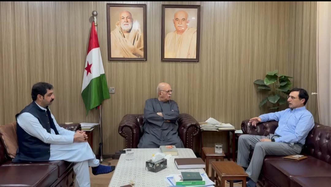 بیرسٹر گوہر علی خان کی قائدِ حزبِ اختلاف قومی اسمبلی چیرمین پشتونخوا ملی عوامی پارٹی مشر محمود خان اچکزئی سے ملاقات