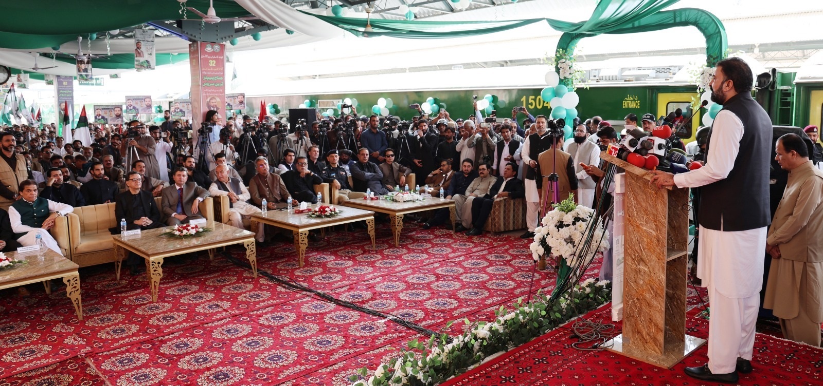 نئی جناح پیپلز ٹرین سروس کا آغاز، ضعیف العمر اور خصوصی افراد کیلئے سفر مفت ہوگا، میرسرفراز بگٹی کاافتتاحی تقریب سے خطاب