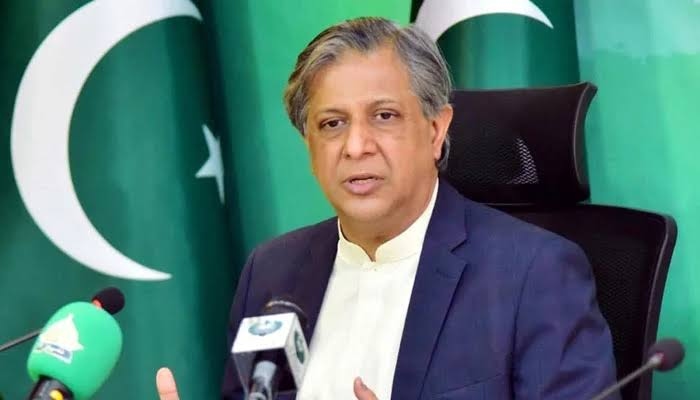 مذاکرات سے انکار نہیں لیکن پی ٹی آئی اپنے لیڈر کی رہائی چاہتی ہے جس کا فورم عدالت ہے: وزیر قانون