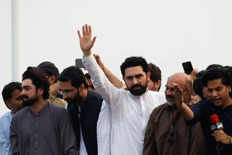 گورنر راج کی دھمکیوں سے نہیں ڈریں گے، تحریک اب اقتدار سے آگے بڑھ چکی ہے: سہیل آفریدی