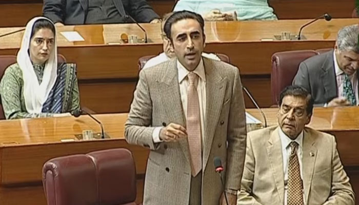 بلاول بھٹو زرداری کی وزیراعظم سے پی ٹی آئی کو ایک بار پھر مذاکرات کی پیشکش کرنے کی تجویز