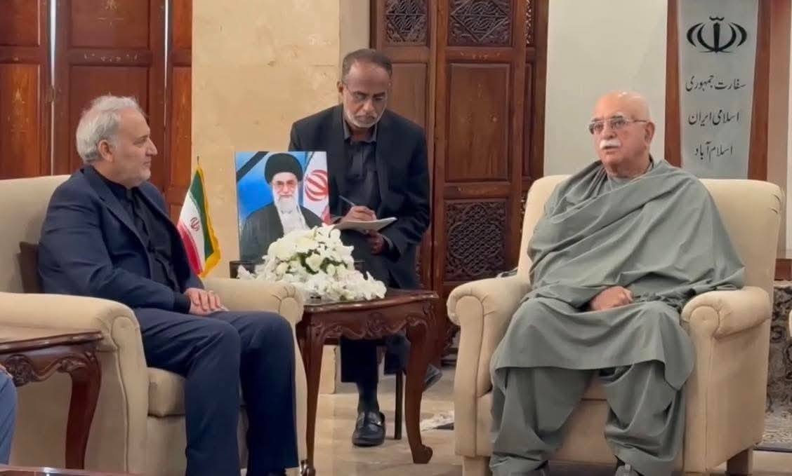 تحریک تحفظ آئین پاکستان کے سربراہ محمود خان اچکزئی کی قیادت میں اپوزیشن وفد کی سفارت خانہ ایران آمد اور تعزیت